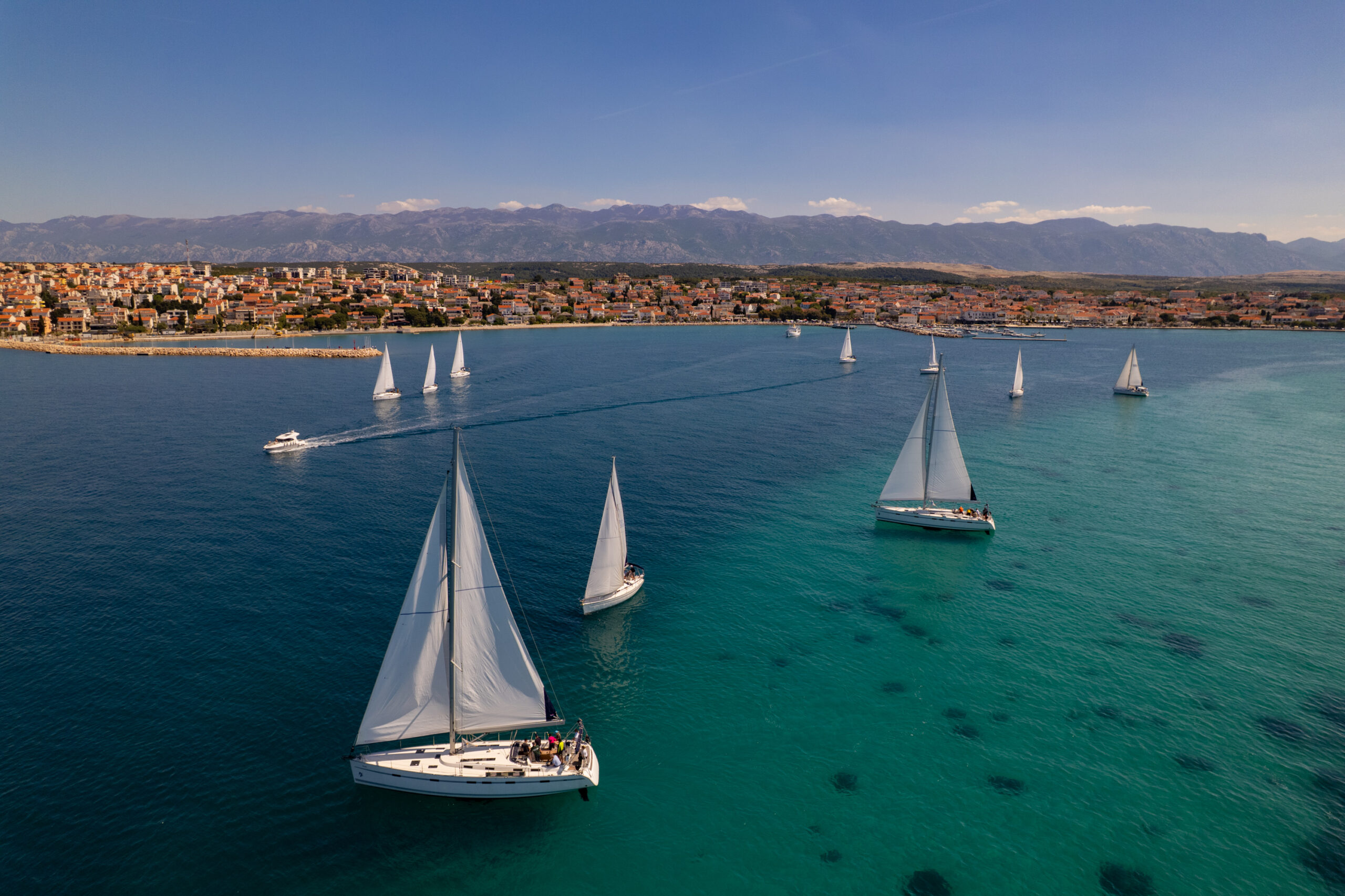 Regata za pamćenje: Blue Way prvi kroz cilj u spektakularnom finišu Novalja Cup-a